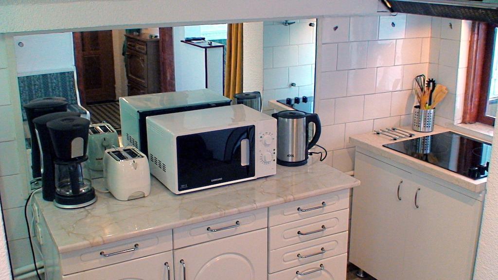 One Bedroom Apartment French Embassy Букурещ Стая снимка