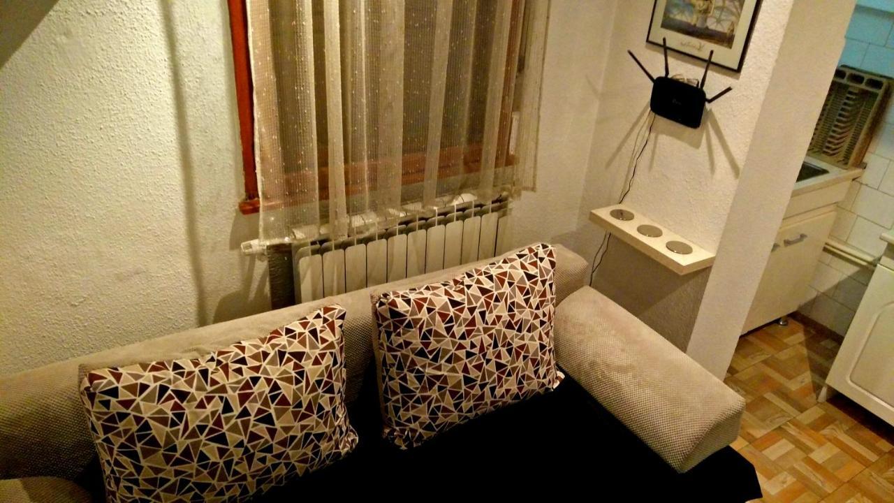One Bedroom Apartment French Embassy Букурещ Екстериор снимка